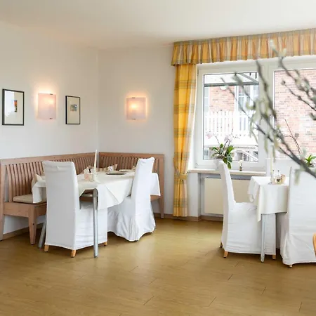 Haus Koebesine 30 * 유이스트