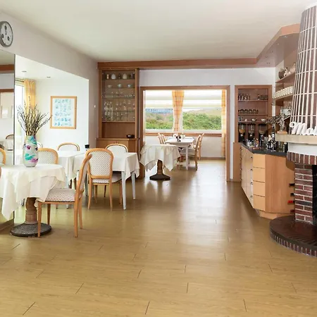 Haus Koebesine 30 호텔 *